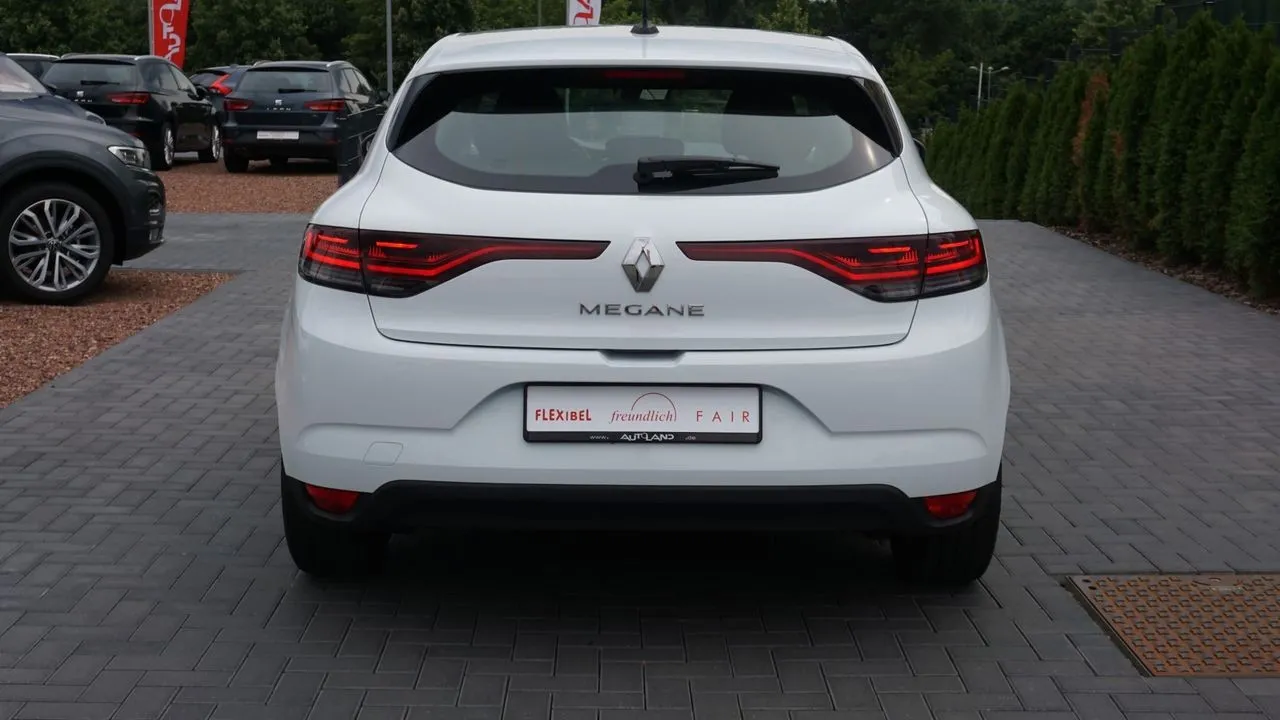 Renault Megane TCe140 2-Zonen-Klima...  Image 3